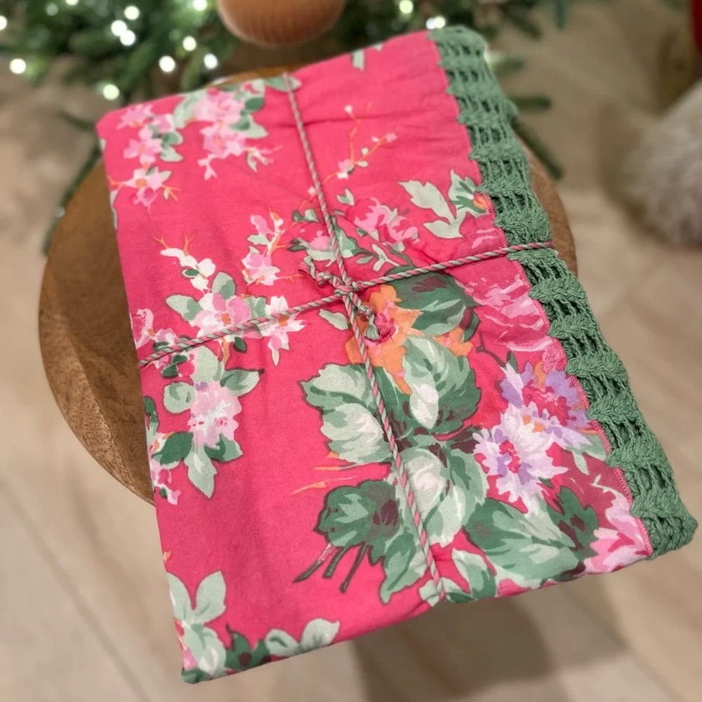 April Cornell spring Cottage rose table cover cloth 60 X 60 embroidered green